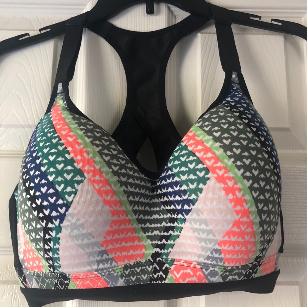 Sports bra